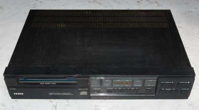 CD přehrávač Tesla MC 902.jpg