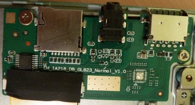 13WR_microSD_sluchatka_USB.jpg