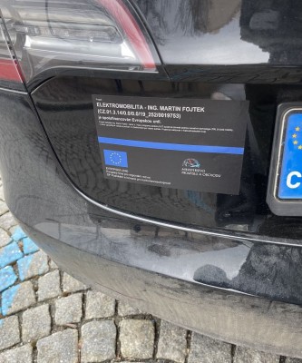 tesla.jpg