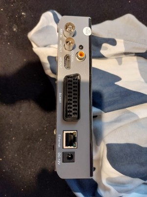 evolveo omega 2.jpg
