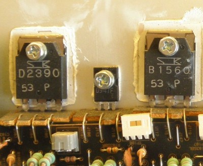 AVR 2106 co tam je část.jpg