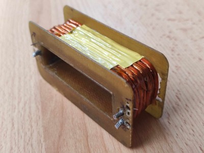 Trafo sekundár 2x 3.5 závitu.jpg