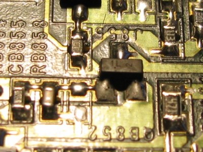 Detail s čitelným potiskem