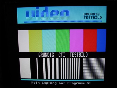 OnScreenDisplay je řešený obvodem SAA5248GP/E, což je původně ústřední obvod dekodéru teletextu