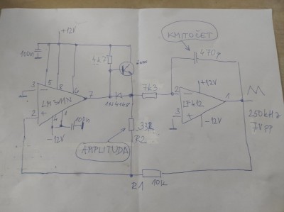 Triangle 250khz 7V LM311N+LF412.jpg