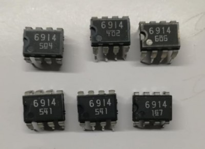 IO 6914.jpg