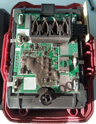 akupack_pcb.jpg