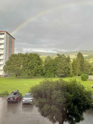 "Obvyklá" duha po krátké podvečerní přeháňce