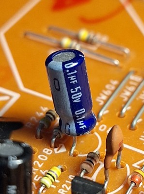 100n_50V_elyt.jpg