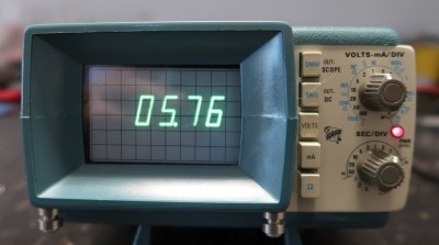 Podle stolního DMM je RMS 5,755V
