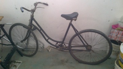 "Sousedův bicykl" (trochu podobný - z NETu).