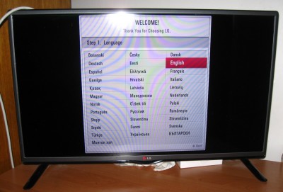 LG 32LB550U pic02.jpg