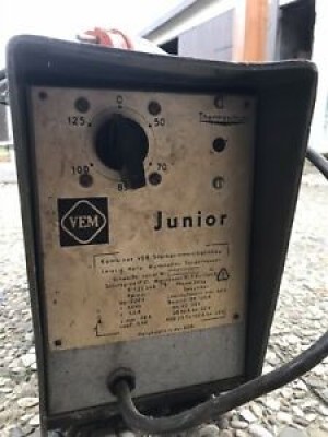 Junior.JPG