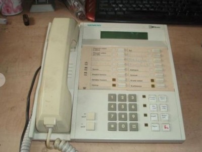 telefon.jpg