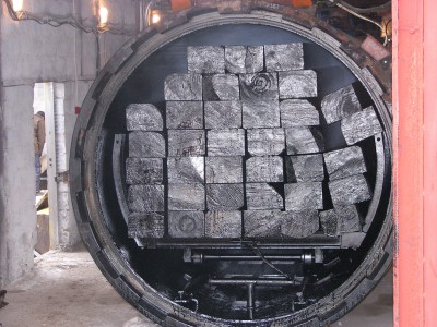 railway-timber-wooden-sleepers-treated-with-creosote-creosoted.jpg