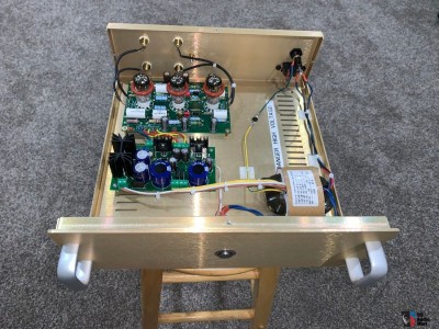 2626077-0234d8cb-custom-phono-preamp-modeled-after-ear-834-with-premium-tubes.jpg
