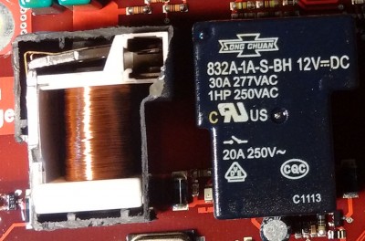 Relé - detail.jpg