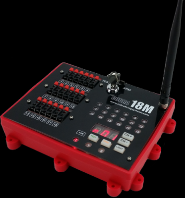 cobra-18m-red-remote.png