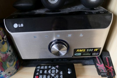 LG XA-105 pic01.jpg