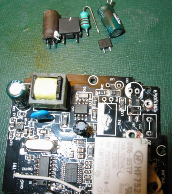 powercube_remote_3.jpg